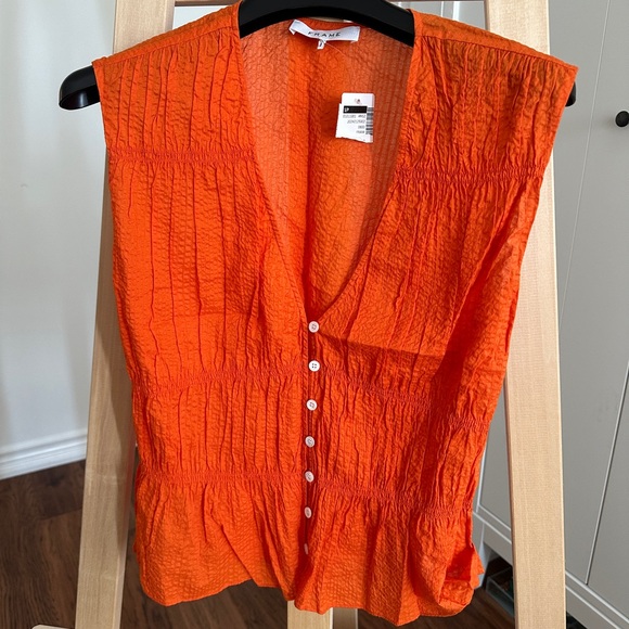 FRAME Ruched Cotton V-Neck Sleeveless Blouse - Picture 4 of 8